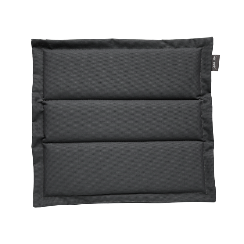 Load image into Gallery viewer, Fermob Basics Outdoor Seat Cushion 37 x 41 cm – Midnight Grey
