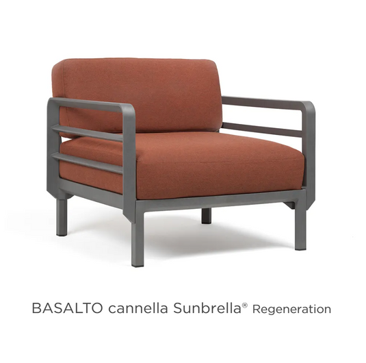 Nardi Maximo modular outdoor armchair with Basalto Cannella Sunbrella fabric, part of outdoor lounge furniture set.