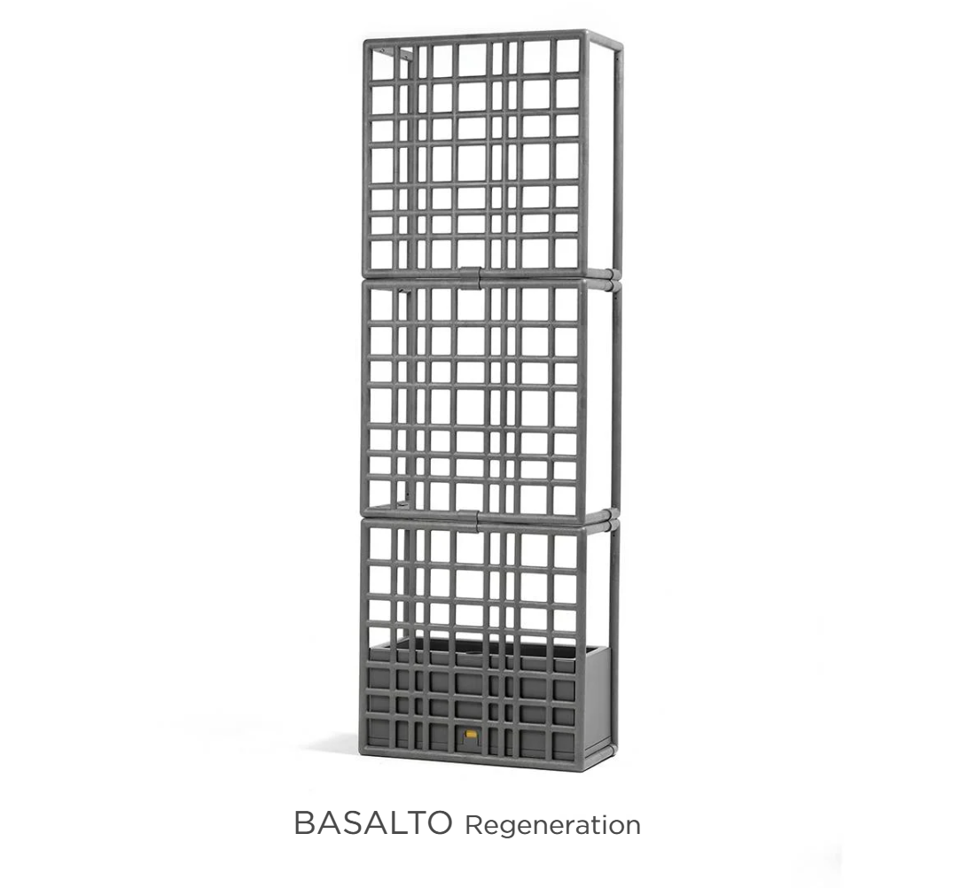 Basalto ReGen Sipario 3 modular outdoor partition by Nardi, stylish space divider for outdoor settings.