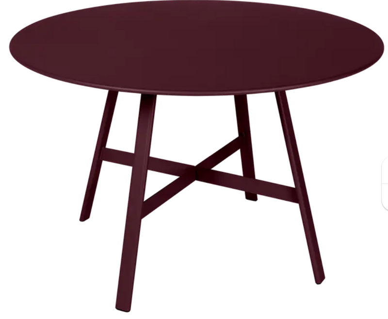 Load image into Gallery viewer, Fermob SO'O Oval Oak Table with 117cm diameter, black cherry finish, suitable for restaurant or hotel settings.
