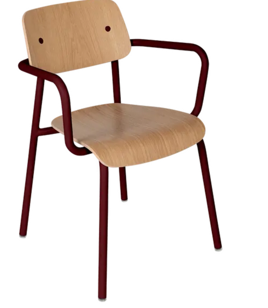 Black cherry Fermob Studie oak outdoor armchair with a sleek design, ideal for outdoor seating and relaxation.