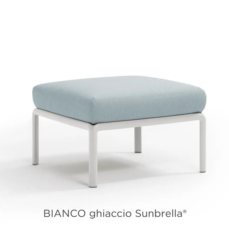 Load image into Gallery viewer, Nardi Komodo Pouf from the Nardi Outdoor Sofa Komodo section, showing a white modular seating pouf on a patio.
