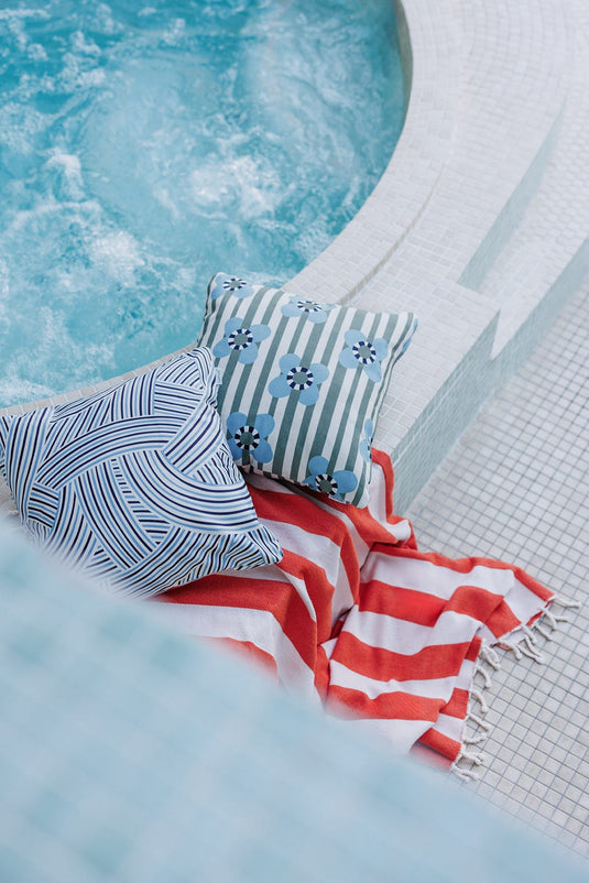 Fermob Croisière Cordage Outdoor Cushion 44 x 44 cm – lifestyle