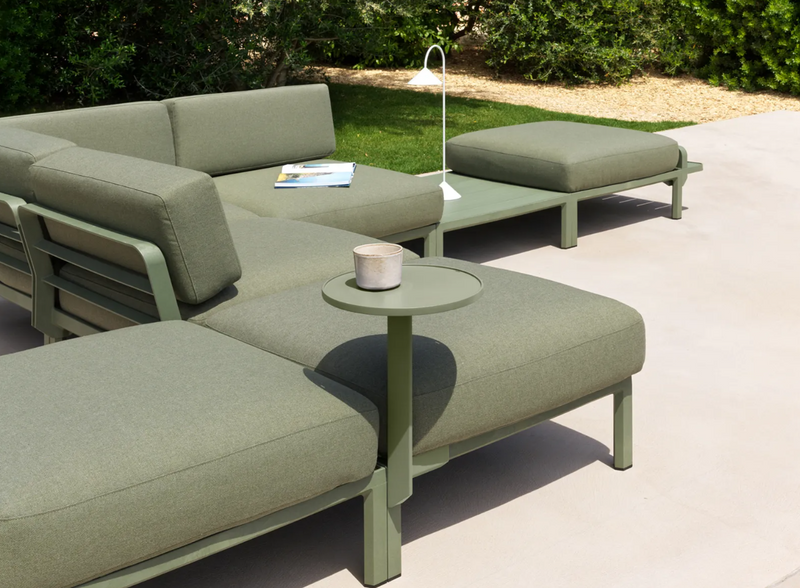 Load image into Gallery viewer, Nardi Maximo Tavolino 33 modular side table featuring a cactus design, suitable for modern contract furniture settings.
