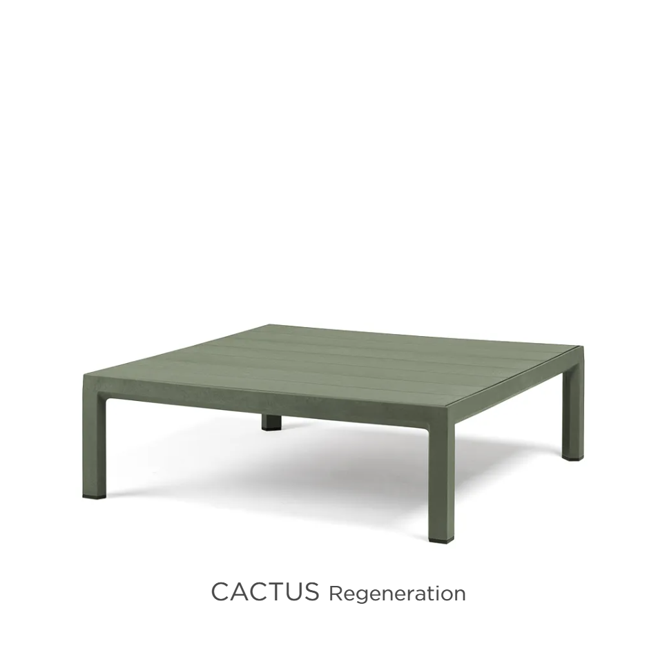 Nardi Maximo Tavolino 80 outdoor coffee table with a sleek design, suitable for hotel terraces and outdoor spaces.
