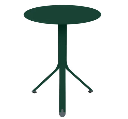 Cedar green Fermob Rest'O Round outdoor folding bistro table, metal with 60cm diameter, suitable for outdoor use.