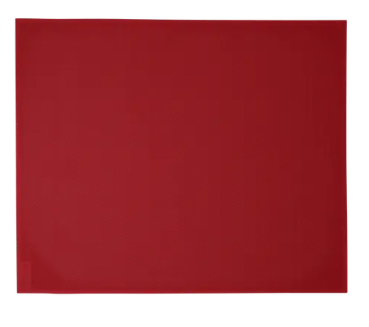 Load image into Gallery viewer, Fermob BASICS placemat in chili red, 45x35 cm, made of durable material, designed for dining and table protection.
