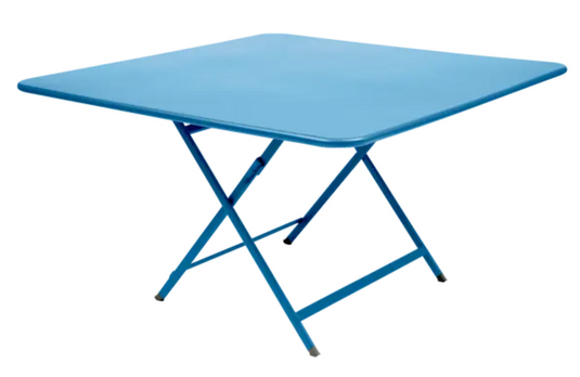 Fermob Caractère foldable outdoor table, 128x128 cm, eight-seater, vibrant red chili color, ideal for outdoor dining and gatherings.