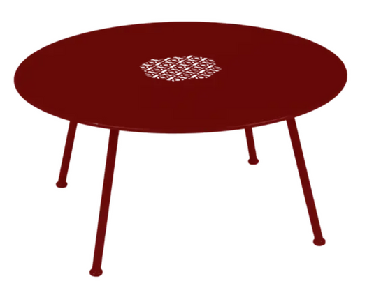 Fermob Lorette low metal coffee table with white finish, 80cm diameter, suitable for outdoor use and fire-resistant.