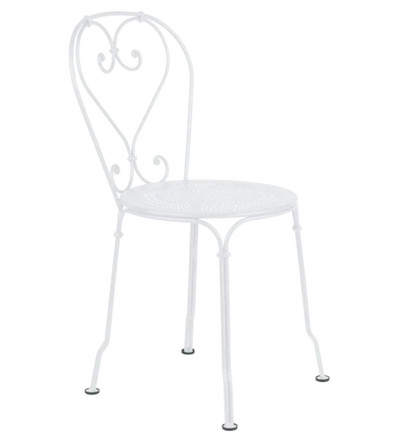 Load image into Gallery viewer, Cotton white Fermob 1900 outdoor chair with curved metal frame and slatted seat, perfect for garden or patio seating.
