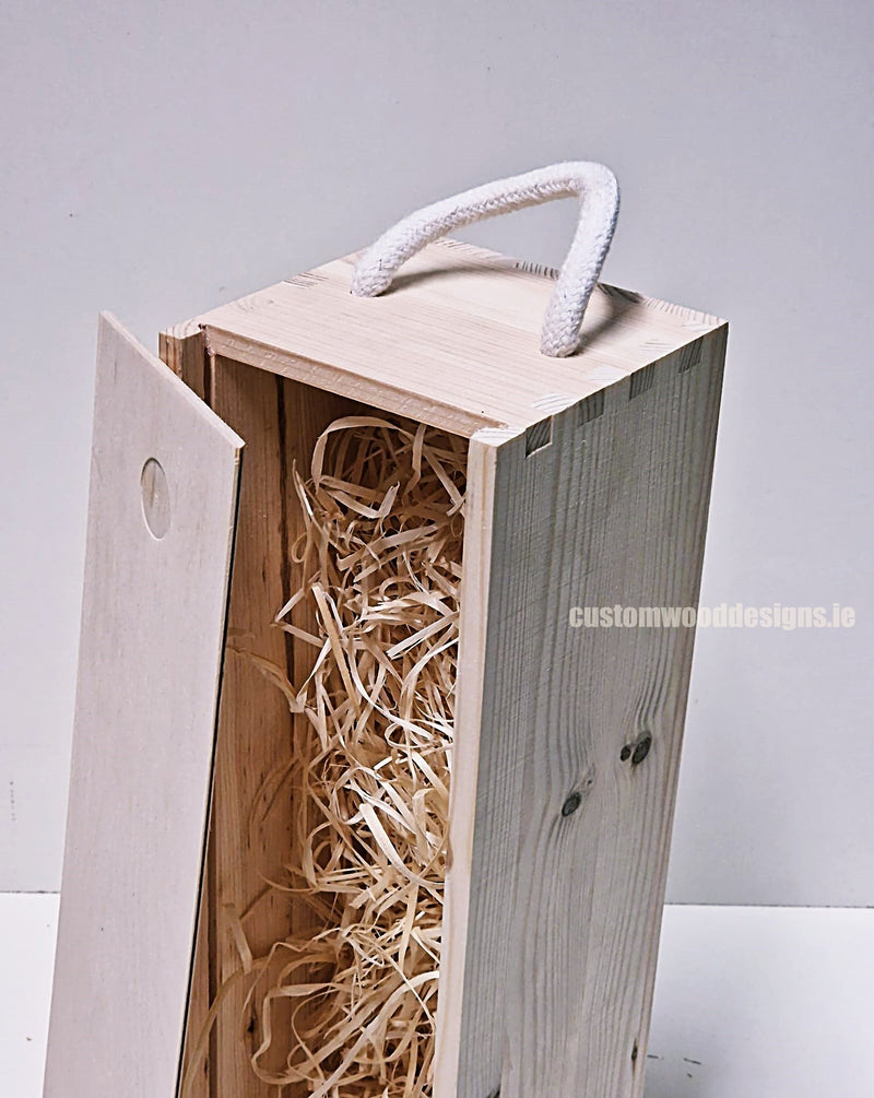Load image into Gallery viewer, Sliding Lid 1 Bottle Box - Natural x 25 Corporate Gift Box with Wood Wool Custom Wood Designs __label: Multibuy gift gift box single box wine box wood wool CustomWoodDesignsIrelandCorporategiftboxesBottleBoxesGiftingboxesforbottleslaserengravedbottleboxespersonalisedbottleboxesCorporateboxesru_5_181064e0-c6b1-4ce1-8f34-98c41c7cc020
