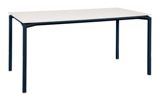 Fermob CALVI AERIS mineral dining table, 160 x 80 cm, with six seats, featuring a deep blue, textured surface and modern design.