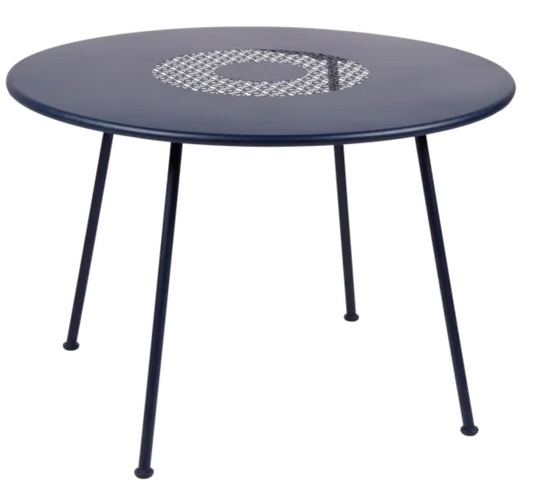 Deep blue Fermob LORETTE round garden table with a 110 cm diameter, made of fire-resistant metal, outdoor furniture.