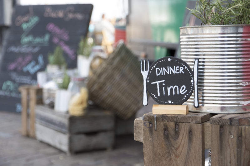 Load image into Gallery viewer, Securit Table Chalkboards - Silhouette Wood Mini - Black 10x10,5x2cm - Pack of 6 - in use
