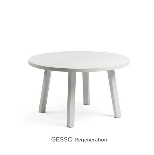 Round outdoor coffee table from Nardi, Maximo Tavolino 60 Maxi, featuring a sleek gesso finish for modern contract furniture.