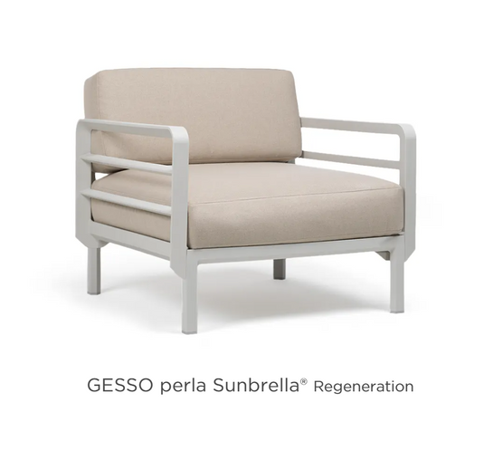 Nardi Maximo modular outdoor armchair with Gesso Perla Sunbrella fabric, part of the outdoor lounge sofa collection.