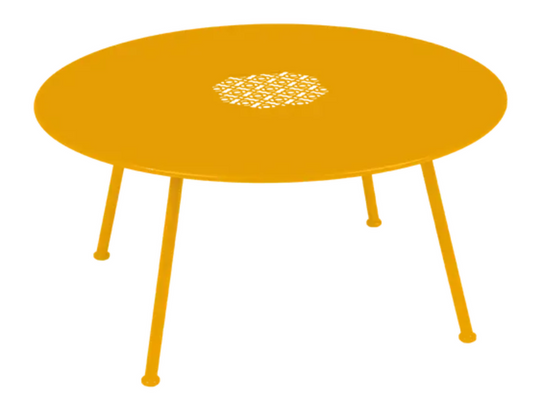 Fermob LORETTE low coffee table in white metal with an 80cm diameter, outdoor fire-resistant design, suitable for outdoor seating areas.