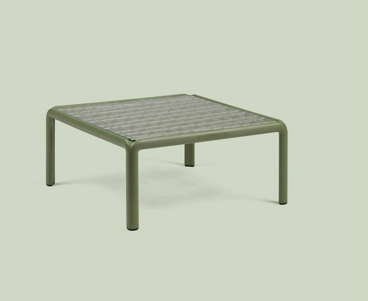 Nardi Komodo Tavolino Vetro glass outdoor table with metal legs, suitable for patio and garden settings.