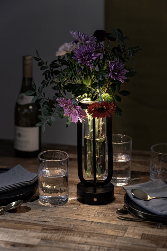 Securit Lighting - Wireless Table Vase Lamp Florence in Black - Pack of 6 – in use