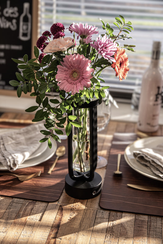 Securit Lighting - Wireless Table Vase Lamp Florence in Black - Pack of 6 – in use