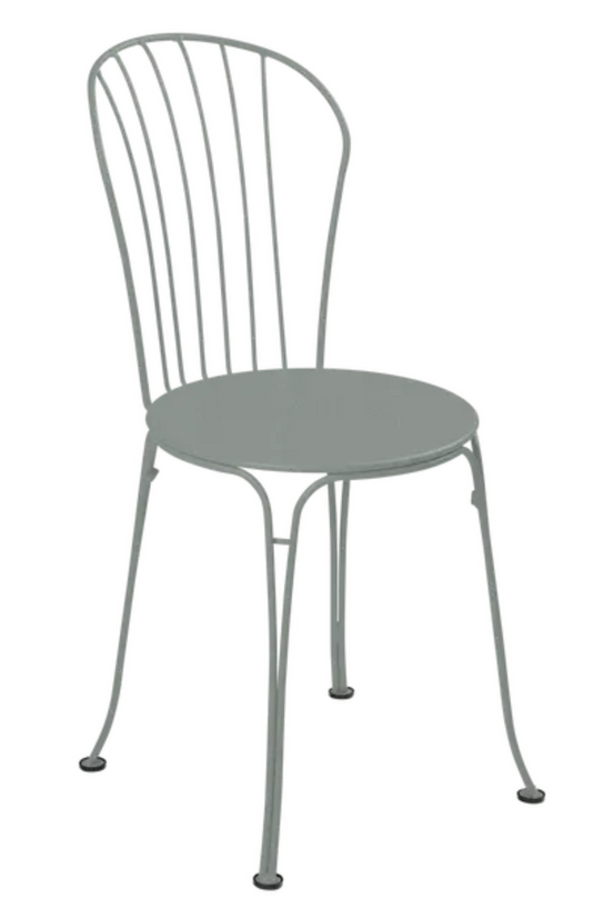 Fermob OPÉRA+ Lapili Grey outdoor metal chair with a sleek design, suitable for restaurant or patio seating.