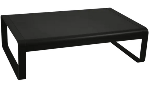 Fermob Bellevie low lounge table with a Liquorice finish, 105x75 cm, outdoor metal coffee table with a sleek design.