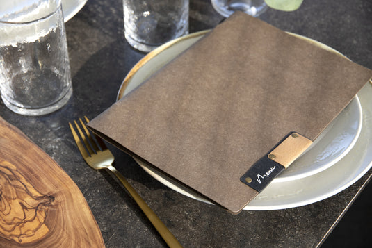Securit Menu Set - Nature A5 Brown - 10 Menu Holders + 20 Extra Pouches - in use