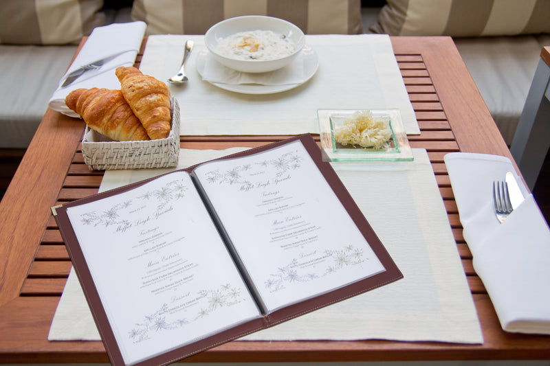 Load image into Gallery viewer, Securit Menu Set - Trendy A5 Green - 10 Menu Holders + 20 Extra Pouches - in use
