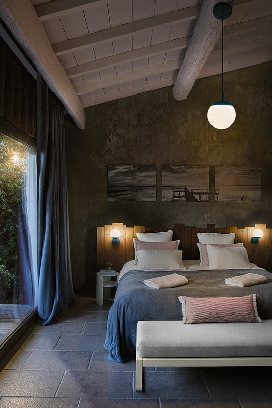 Fermob Mooon! Pendant Light Ø25 cm – lifestyle