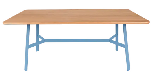Fermob SO'O 180x90 cm oak dining table with six seats, featuring a natural wood finish and sturdy oak construction.
