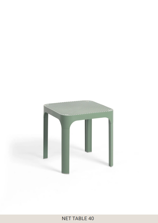 Nardi Net Table 40 outdoor side table made of durable patio furniture material, ideal for garden or patio use.