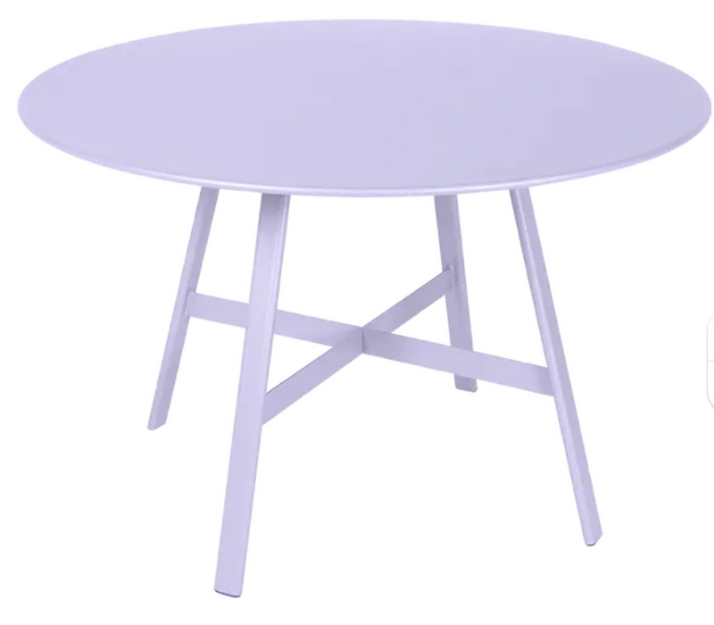 Load image into Gallery viewer, Fermob SO'O Oval Oak Table with 117 cm diameter, showcasing natural oak surface and sleek restaurant or hotel setting
