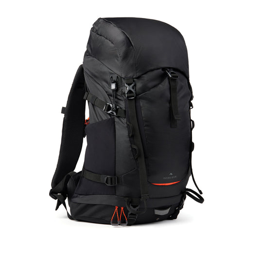 Nordic Drift Trail RCS 33L backpack in black, featuring multiple compartments and ergonomic straps for travel and everyday use.