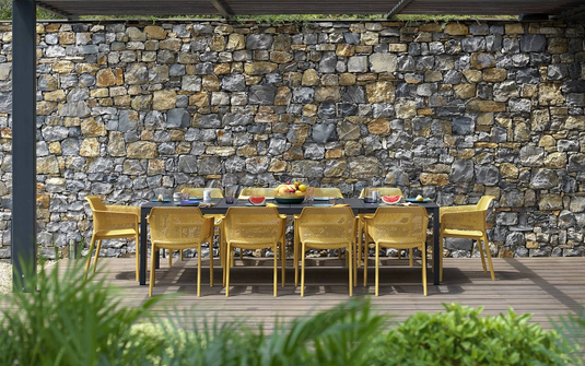 Nardi Net outdoor chair with woven design and metal frame, ideal for patio and garden seating.