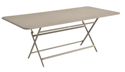 Fermob Caractère foldable outdoor table, 190x90 cm, eight-seater, in nutmeg color, suitable for outdoor dining and gatherings.