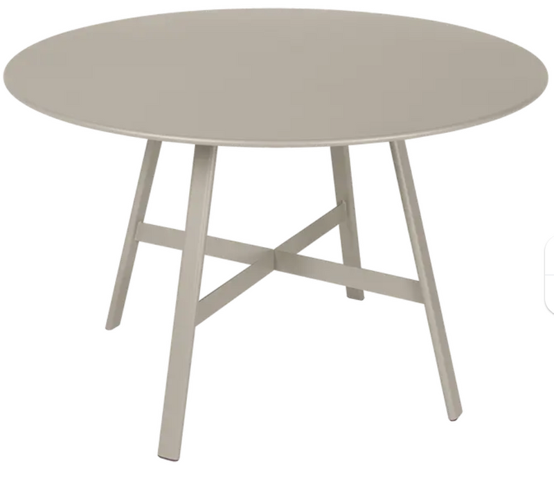 Load image into Gallery viewer, Fermob SO'O oval oak table with 117cm diameter, showcasing its natural oak finish and sturdy restaurant or hotel style design.
