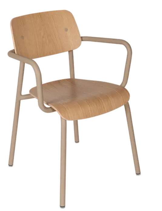 Fermob Studie Oak outdoor armchair with nutmeg finish, featuring a modern design suitable for outdoor seating and meeting spaces.