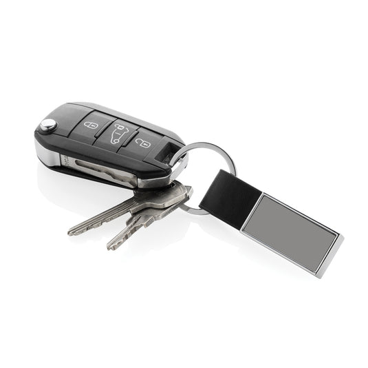 Luxury PU keychain with recycled zinc alloy fittings from XD Collection, featuring a stylish and durable design.
