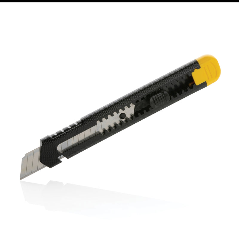 Load image into Gallery viewer, Refillable RCS recycled plastic snap-off knife - Custom Wood Designs
