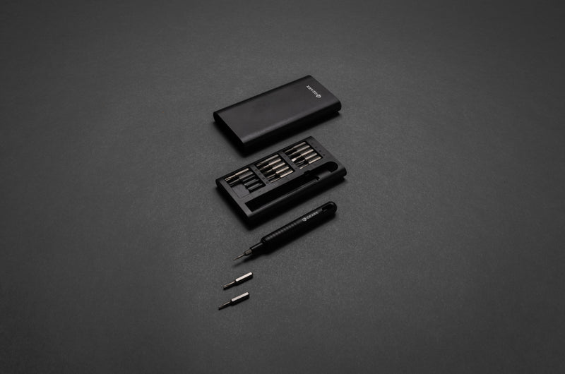 Load image into Gallery viewer, Gear X 31 in 1 precision screwdriver set - Custom Wood Designs
