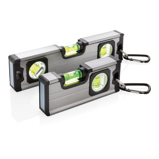 Medium magnetic level ruler from XD Collection, a durable tool for precise measurements in construction and carpentry.