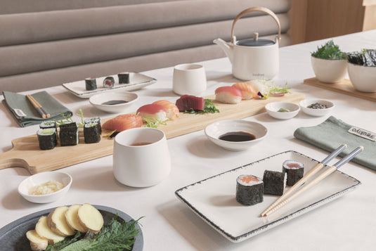 Ukiyo Aware™ 180g cotton tablecloth in 250x140cm, featuring a stylish home and living design in natural fabric.