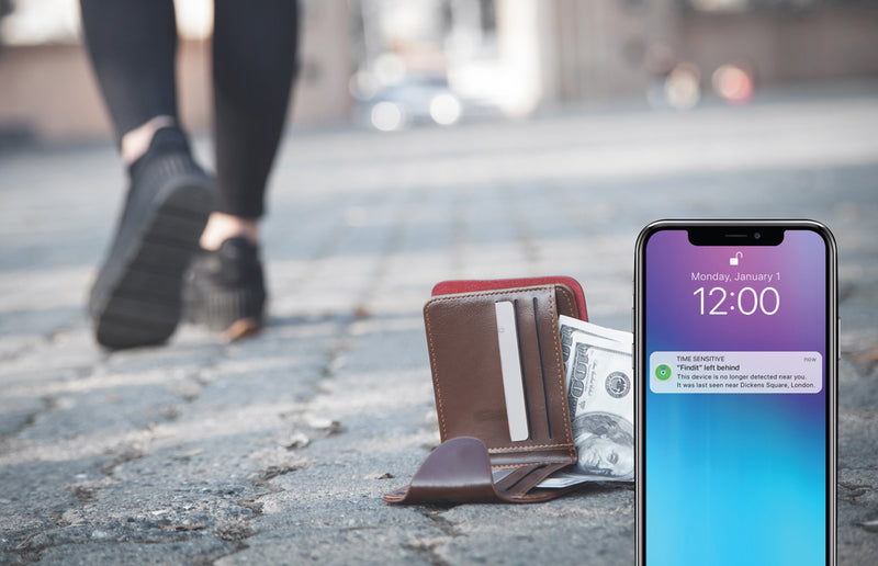Load image into Gallery viewer, XD Collection Findit RCS ultra-thin rechargeable phone and tablet finder card, compact plastic accessory with LED indicator.
