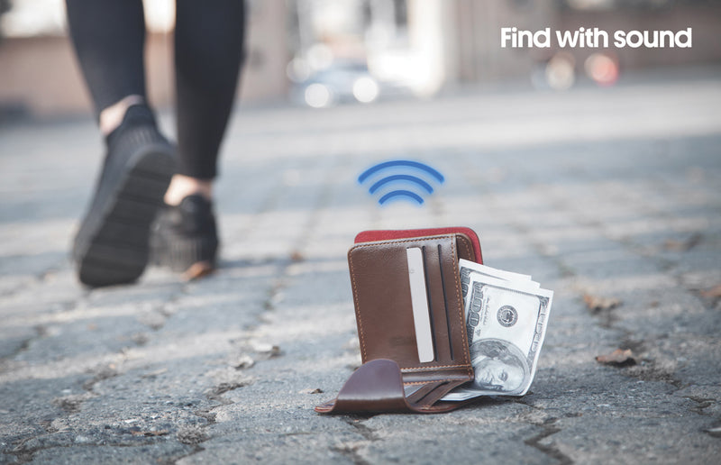 Load image into Gallery viewer, XD Collection Findit RCS ultra-thin rechargeable phone and tablet finder card, compact and lightweight accessory.
