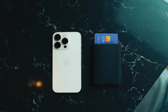 XD Collection Seekcard RCS polyester card wallet with worldwide locating for phone and tablet accessories, shown in the image.