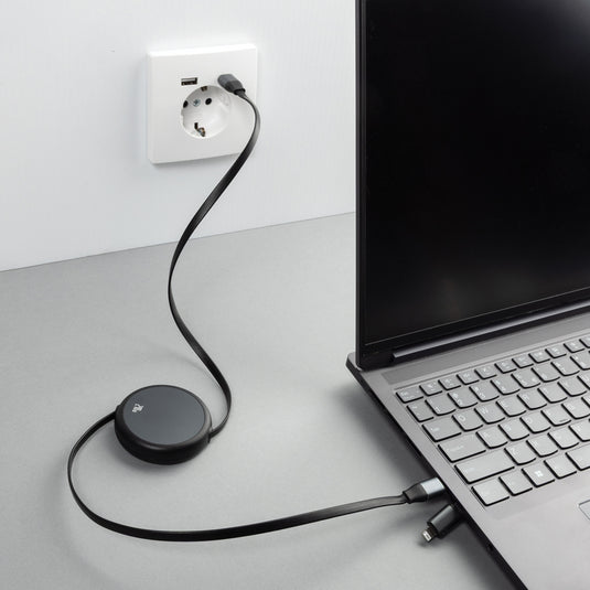 XD Xclusive Terra RCS recycled aluminium 2-in-1 retractable cable for phone and tablet charging and data transfer.