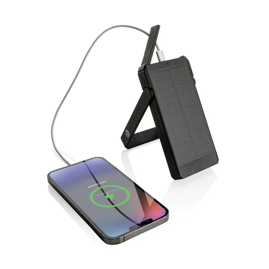 XD Xclusive Skywave RCS recycled plastic 10,000mAh solar powerbank for phones and tablets with solar panel and USB ports.