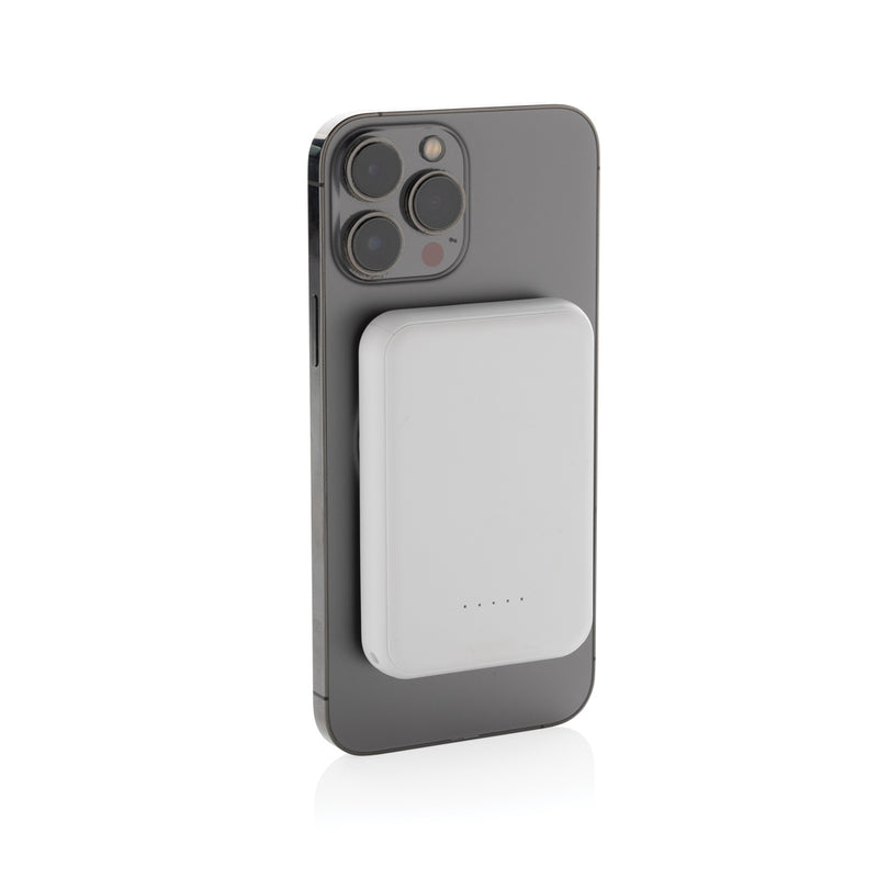 Load image into Gallery viewer, XD Collection Stellar RCS recycled plastic 5000mAh 5W magnetic powerbank for phones and tablets, shown with magnetic attachment
