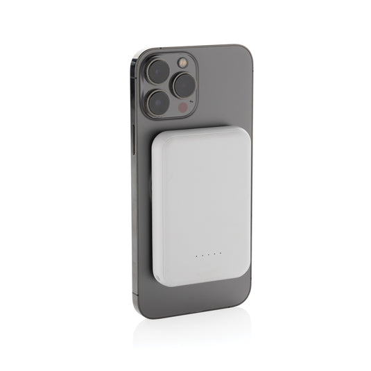 XD Collection Stellar RCS recycled plastic 5000mAh 5W magnetic powerbank for phones and tablets, shown with magnetic attachment
