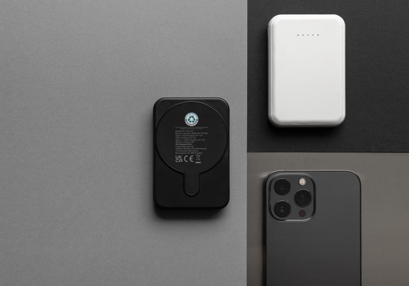 Load image into Gallery viewer, XD Collection Stellar RCS recycled plastic 5000mAh 5W magnetic powerbank for phones and tablets, showing the compact design and magnetic attachment

